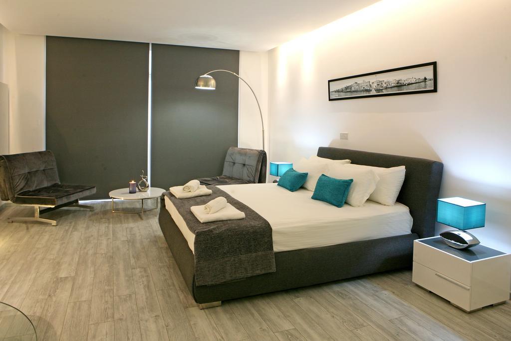 Corina Suites & Apartments Limassol Rum bild