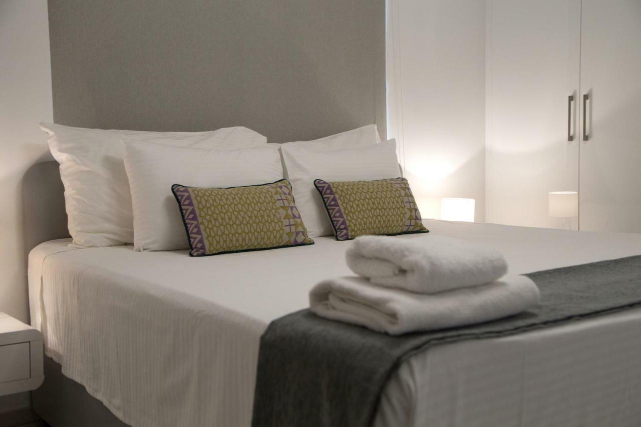 Corina Suites & Apartments Limassol Exteriör bild