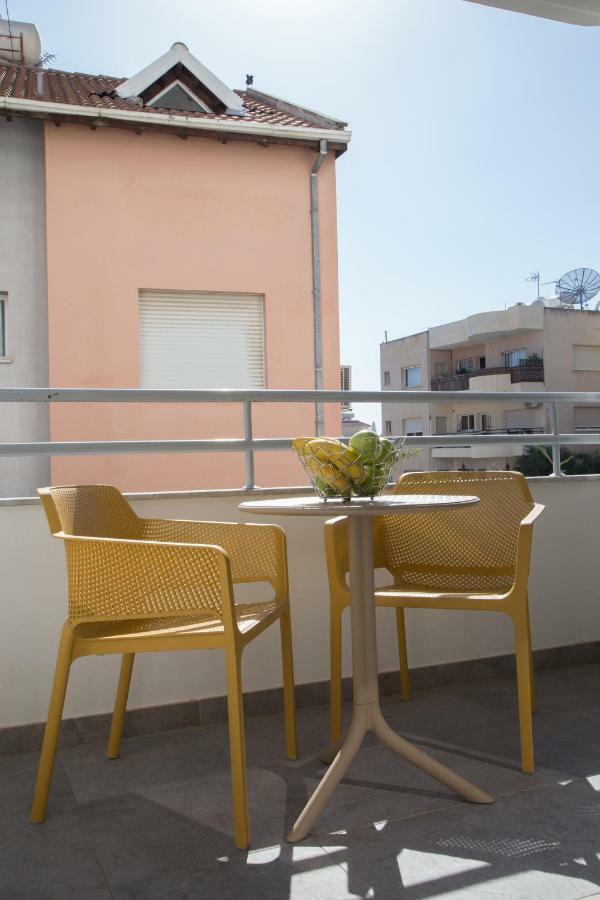 Corina Suites & Apartments Limassol Exteriör bild